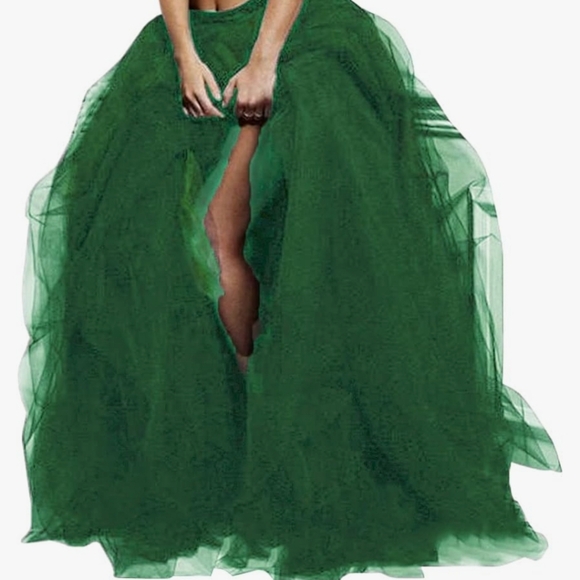 Green tulle skirt NWT - Picture 2 of 5